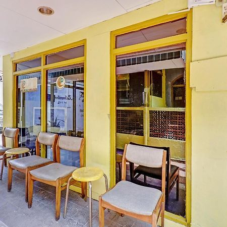 Hotel Kalimantan สุราบายา ภายนอก รูปภาพ