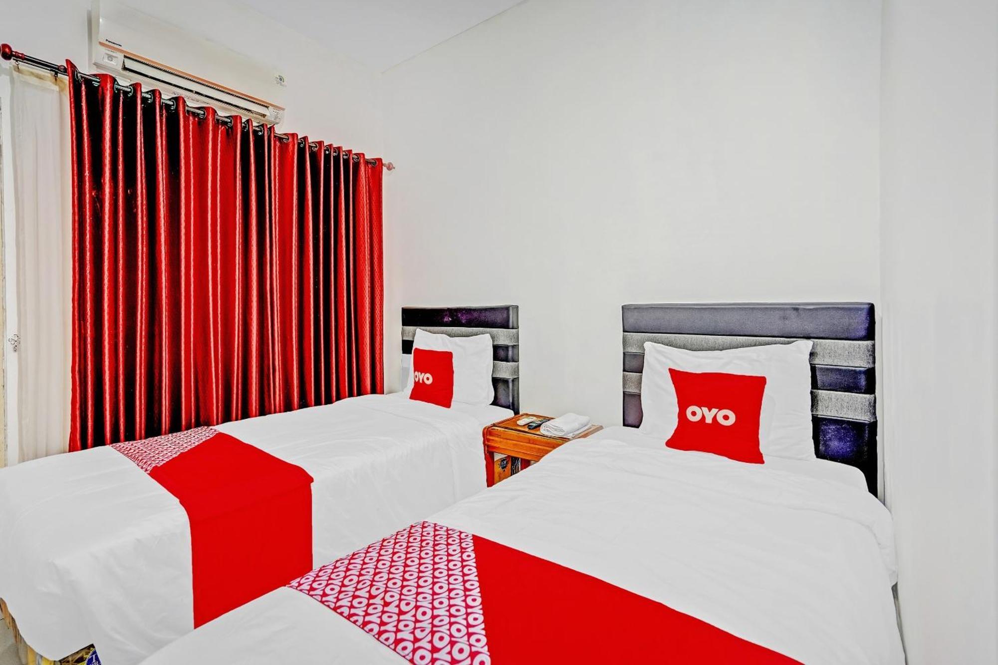 Hotel Kalimantan สุราบายา ภายนอก รูปภาพ