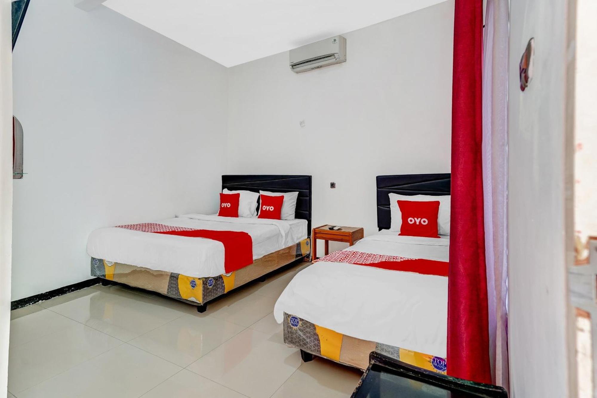 Hotel Kalimantan สุราบายา ภายนอก รูปภาพ