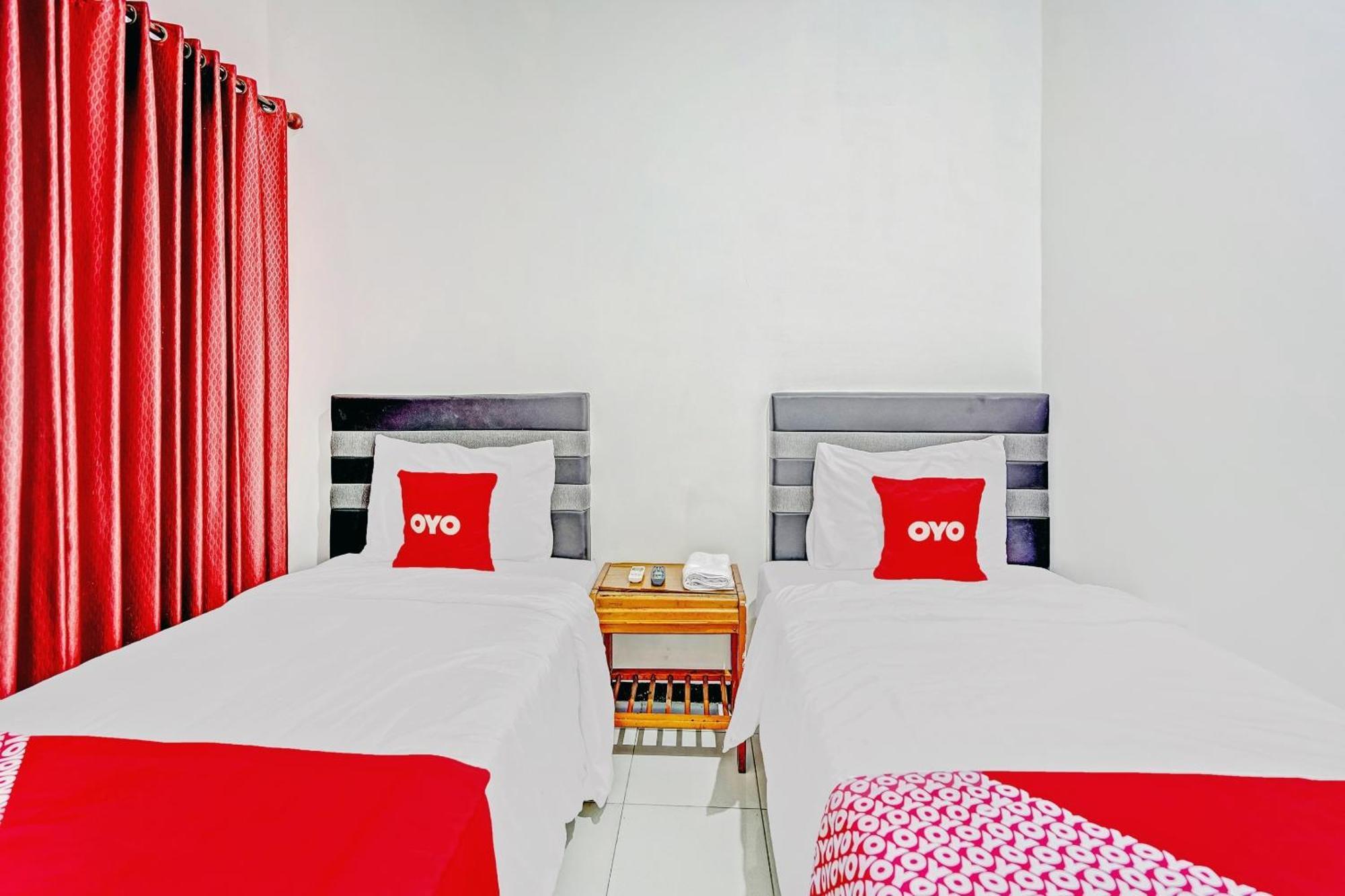 Hotel Kalimantan สุราบายา ภายนอก รูปภาพ